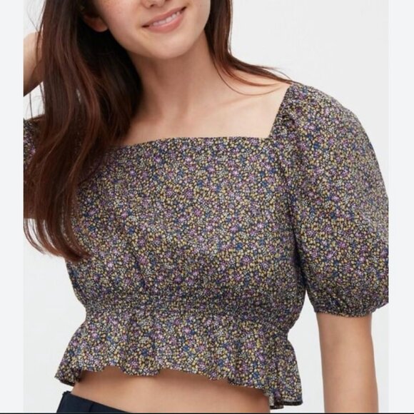 uniqlo floral puff sleeve crop top - Picture 6 of 6
